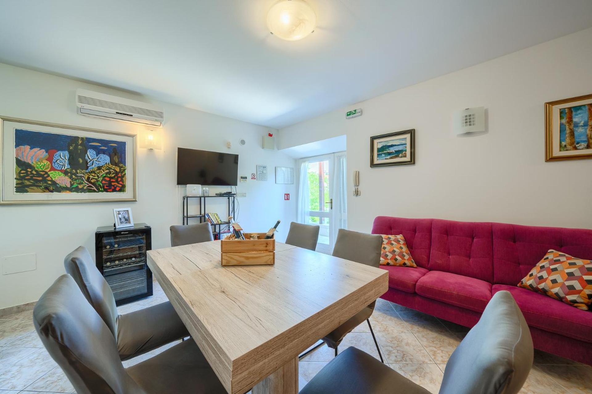 Villa Bonaca Perfect Location For A Holiday With Friends Or Family, Heated Pool Sumartin Dış mekan fotoğraf