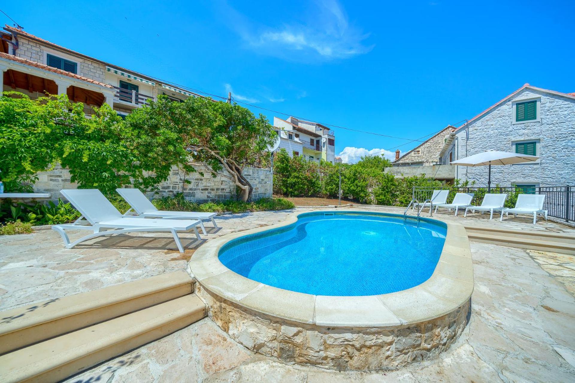 Villa Bonaca Perfect Location For A Holiday With Friends Or Family, Heated Pool Sumartin Dış mekan fotoğraf